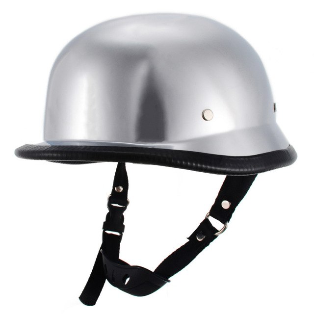 Retro moto přilba ve stylu německé vojenské helmy 2 světová válka