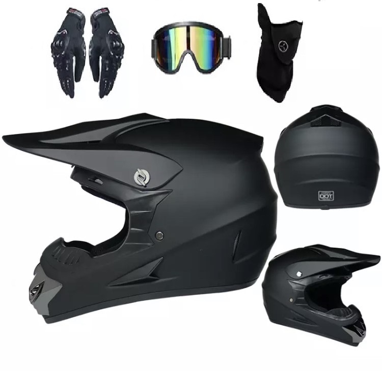 Motokrosová helma XTR s rukavicemi brýlemi a nákrčníkem