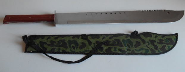 Mačeta s maskáčovým pouzdram